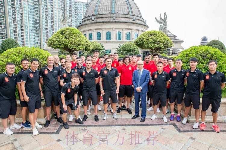 2018年中国足球文化建设宣讲活动走进广州恒大